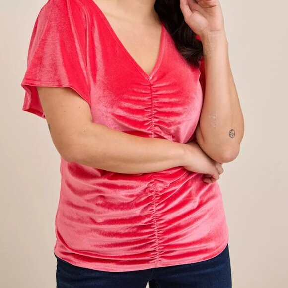 NWOT Torrid Pink Tea Berry Stretch Velvet Shirred-Front Flutter Sleeve Top 2 2X - Picture 1 of 5